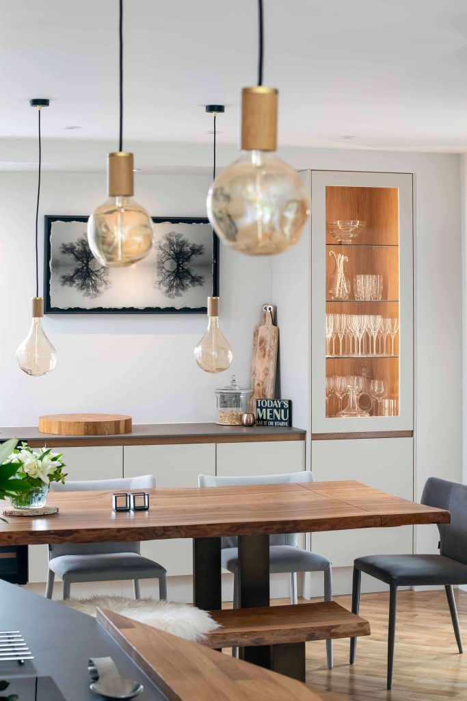 Handleless Scandinavian Kitchen