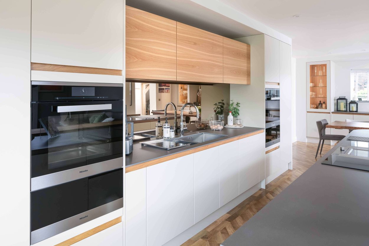 Handleless Scandinavian Kitchen