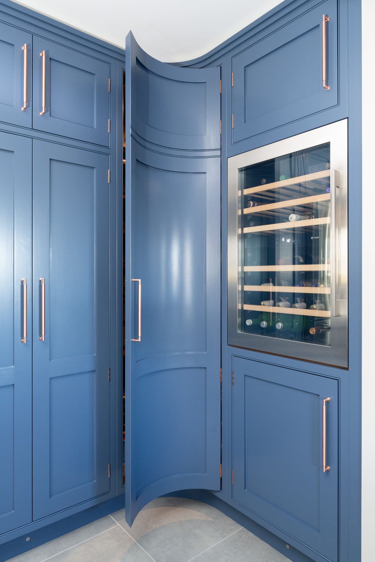 Inframe Shaker Bespoke In-Frame Shaker Kitchen - Jones Britain